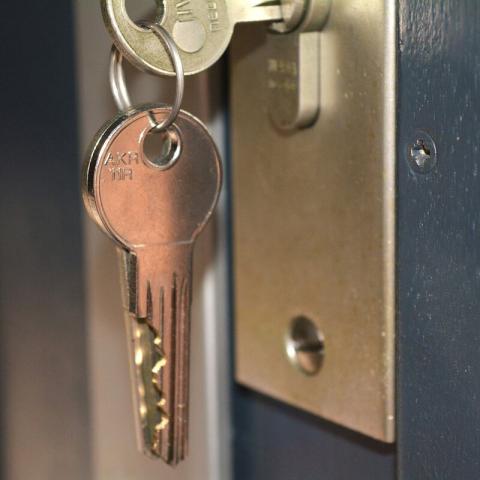 sociaal (ver)huren, (ver)kopen, lenen