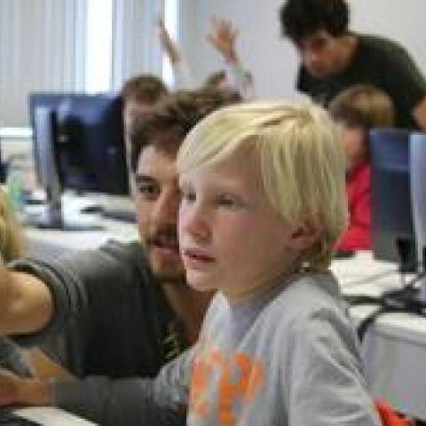 Programmeerkamp Start to Code (3e-6e leerjaar) © VZW CodeFever